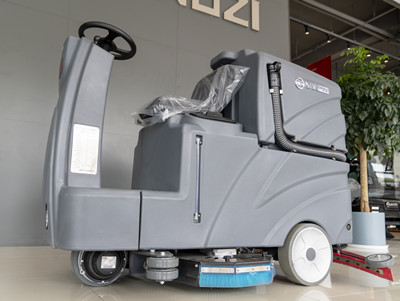 揚(yáng)子洗地機(jī) 揚(yáng)子洗地機(jī)