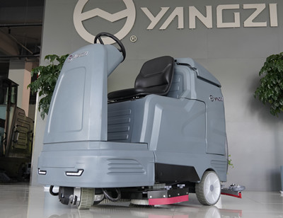 駕駛式洗地機 駕駛式洗地機