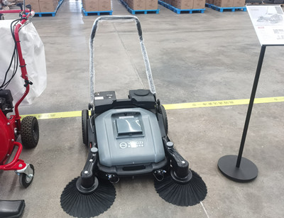手推式掃地機