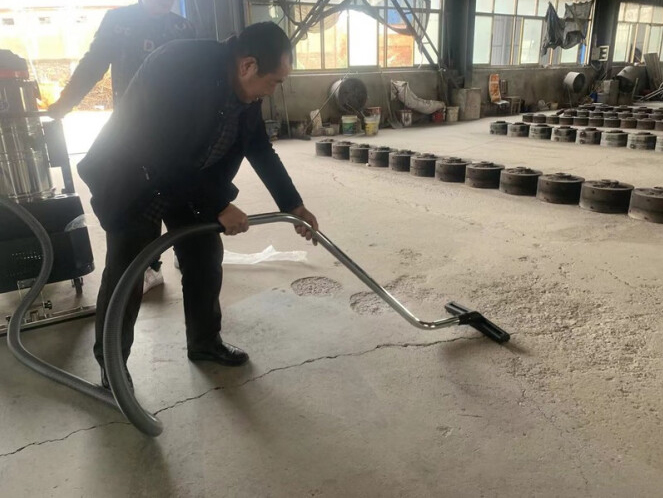 機械行業(yè)用工業(yè)吸塵器